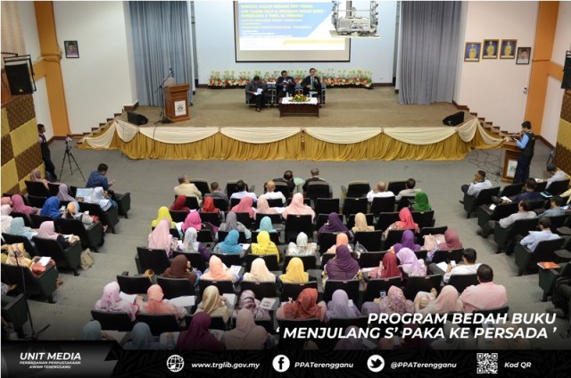 Bedah Buku Menjulang S' Paka Ke Persada